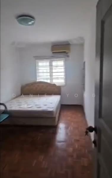Pangsapuri untuk Dijual di Lily & Jasmine Apartment - Daniel Yong - Bedroom - PropertyGuru.com.my