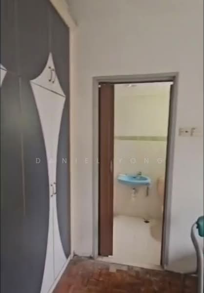 Pangsapuri untuk Dijual di Lily & Jasmine Apartment - Daniel Yong - Bathroom - PropertyGuru.com.my