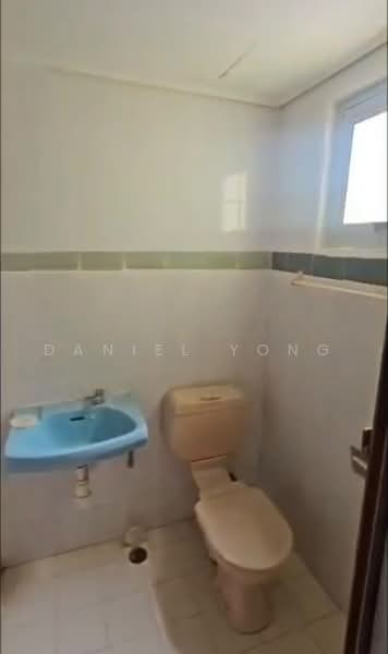 Pangsapuri untuk Dijual di Lily & Jasmine Apartment - Daniel Yong - Bathroom - PropertyGuru.com.my
