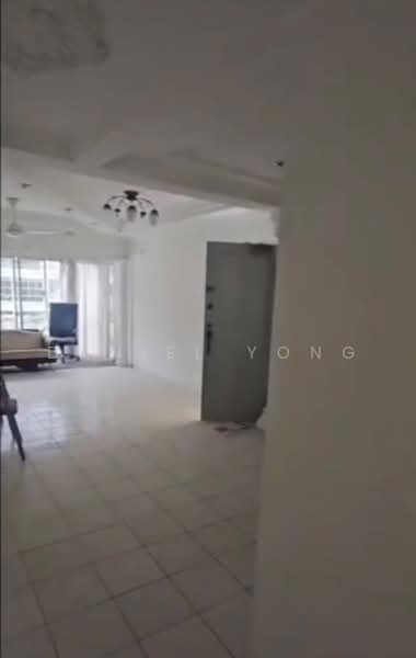 Pangsapuri untuk Dijual di Lily & Jasmine Apartment - Daniel Yong - Living Room - PropertyGuru.com.my