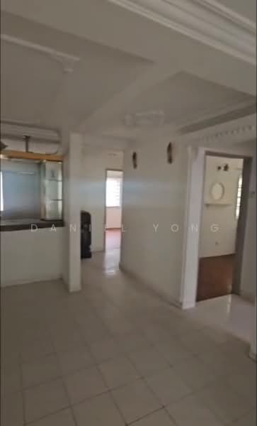 Pangsapuri untuk Dijual di Lily & Jasmine Apartment - Daniel Yong - Living Room - PropertyGuru.com.my