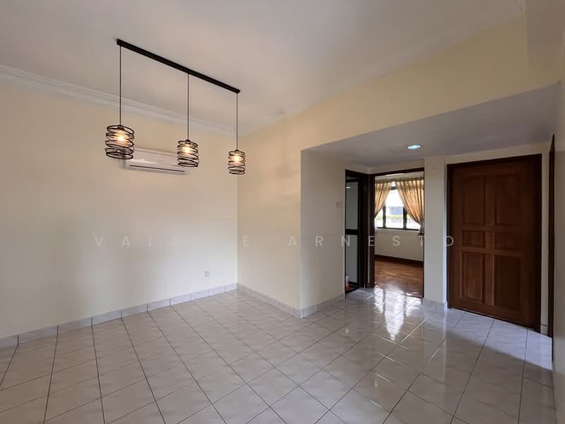 Kondominium untuk Dijual di Puncak Prima - Valerie Arnesto - Living Room - PropertyGuru.com.my