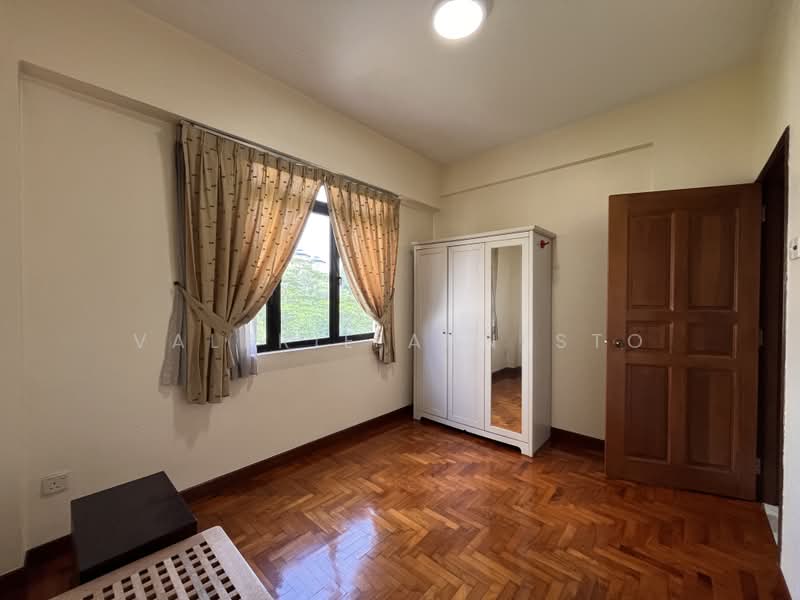 Kondominium untuk Dijual di Puncak Prima - Valerie Arnesto - Bedroom - PropertyGuru.com.my