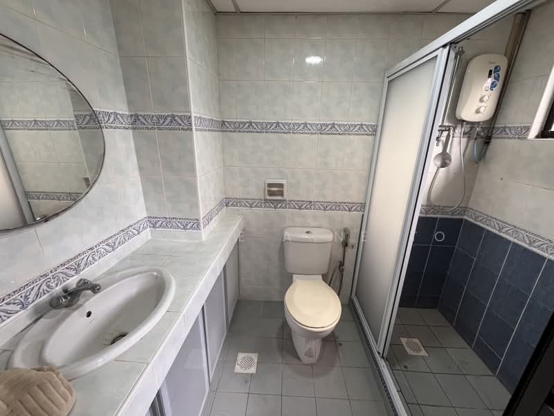 Kondominium untuk Dijual di Puncak Prima - Valerie Arnesto - Bathroom - PropertyGuru.com.my