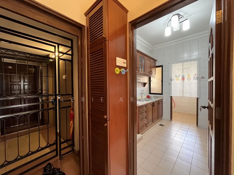 Kondominium untuk Dijual di Puncak Prima - Valerie Arnesto - Entrance - PropertyGuru.com.my