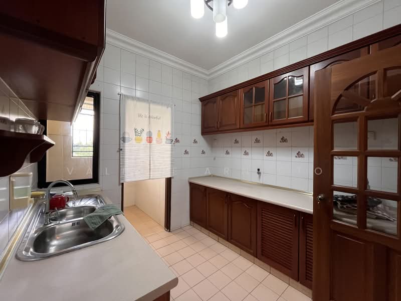 Kondominium untuk Dijual di Puncak Prima - Valerie Arnesto - Kitchen - PropertyGuru.com.my