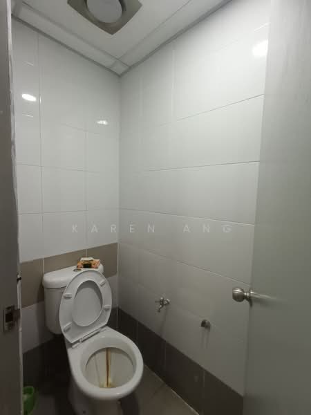 Shop / Office for Sale in Petaling Jaya (Selangor) - Karen Ang - Bathroom - PropertyGuru.com.my