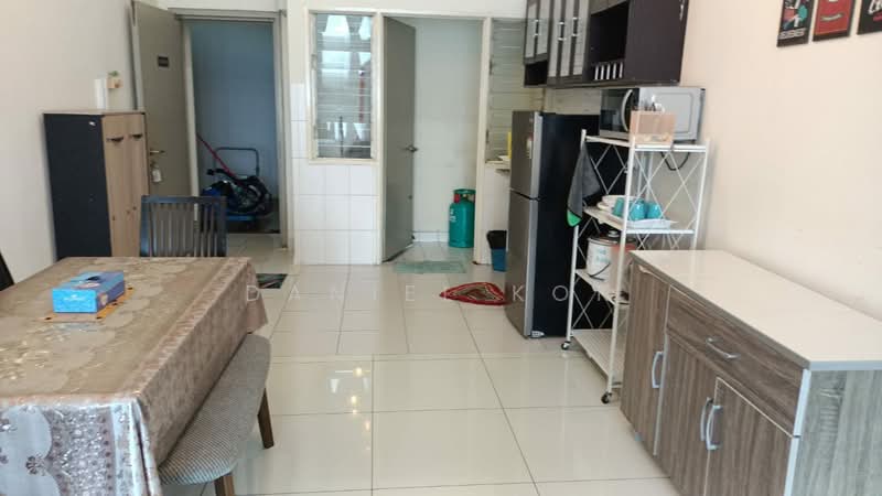 Service Residence for Rent at Vue Residences - Daniel Kok - Kitchen - PropertyGuru.com.my