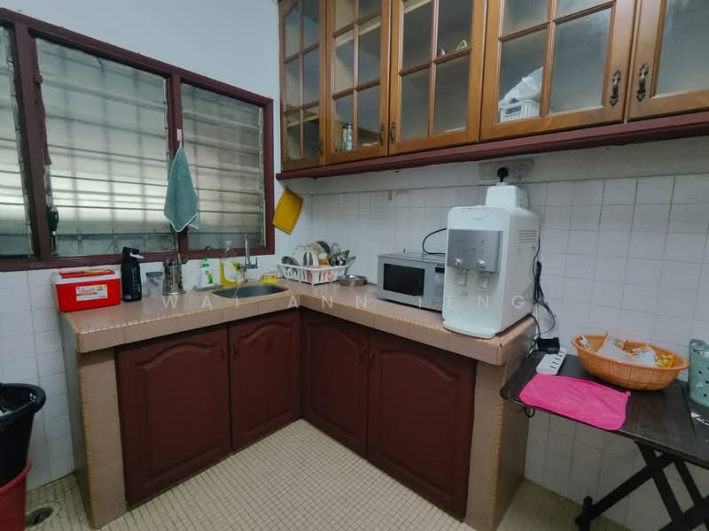 Rumah Teres 2-Tingkat untuk Disewa di Taman Muhibbah (Seri Kembangan) - Wai Ann Teng - Kitchen - PropertyGuru.com.my