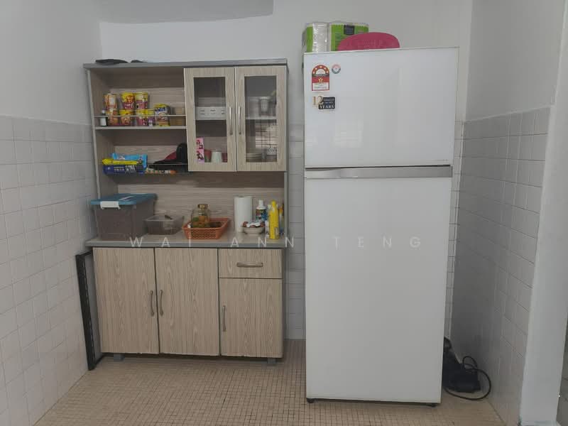 Rumah Teres 2-Tingkat untuk Disewa di Taman Muhibbah (Seri Kembangan) - Wai Ann Teng - Kitchen - PropertyGuru.com.my