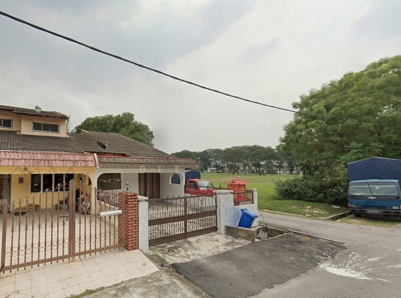 2-storey Terraced House for Sale in Taman Sri Muda (Shah Alam) - Bee Kim - Exterior - PropertyGuru.com.my