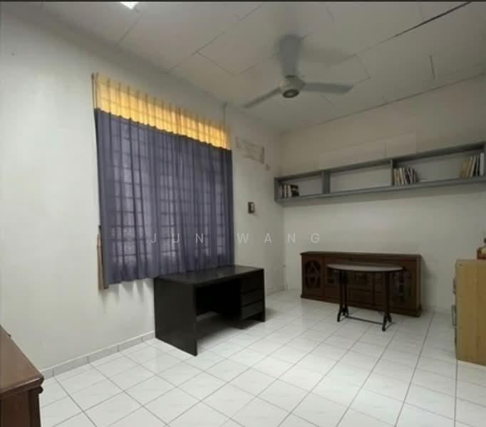 1-storey Terraced House for Sale in Taman Molek (Johor Bahru) - Jun Wang - PropertyGuru.com.my