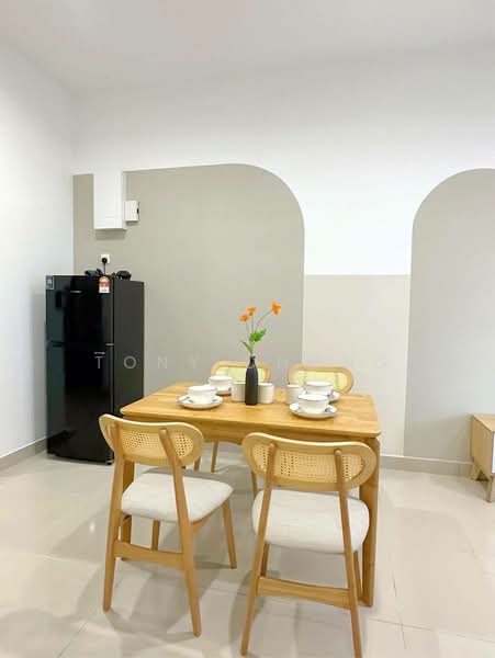 Service Residence for Sale at Meldrum Heights (Residensi Meldrum) - Tony Chong - Dining Room - PropertyGuru.com.my