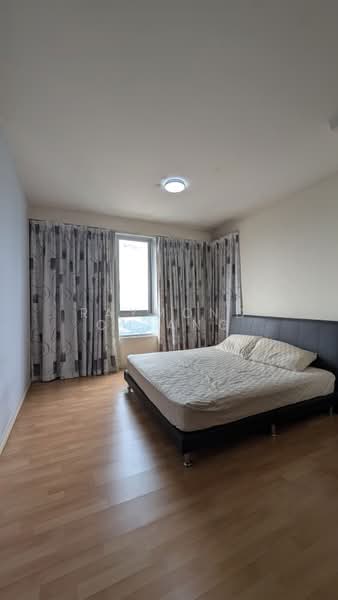 Condominium for Sale at The Tamarind - Raymond Chiang - Bedroom - PropertyGuru.com.my