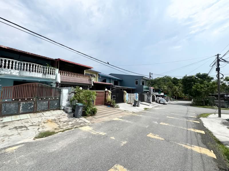 Rumah Teres 2-Tingkat untuk Dijual di Taman Johor Jaya (Johor Bahru) - Nico Chong - Exterior - PropertyGuru.com.my