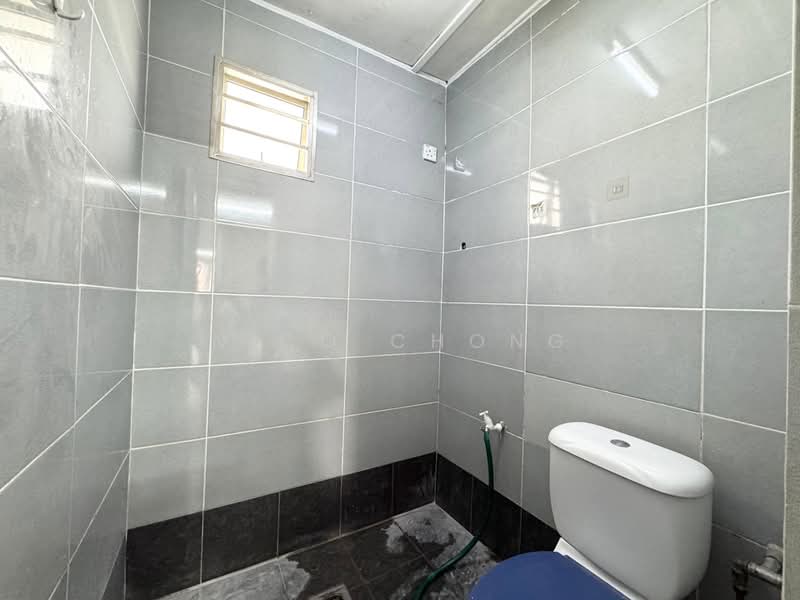 Rumah Teres 2-Tingkat untuk Dijual di Taman Johor Jaya (Johor Bahru) - Nico Chong - Bathroom - PropertyGuru.com.my