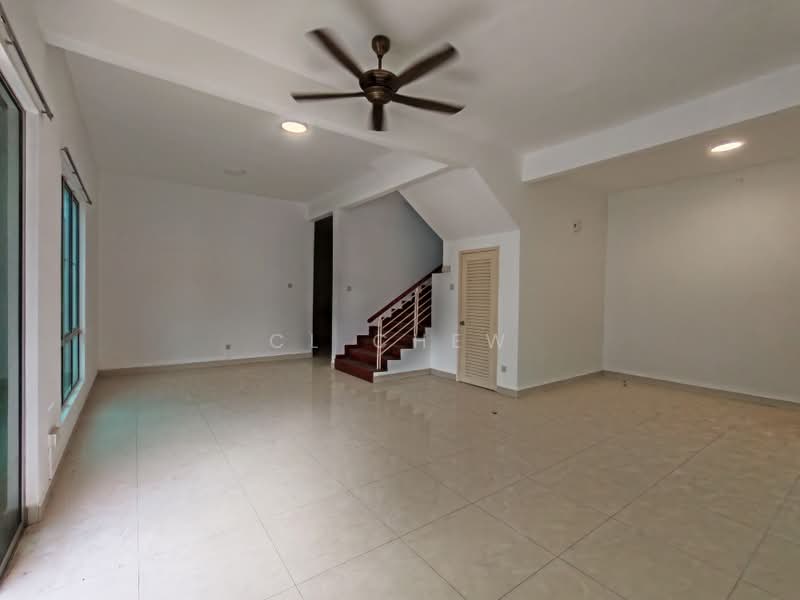 Rumah Kluster untuk Dijual di Bandar Parklands (Klang) - CL Chew - Living Room - PropertyGuru.com.my