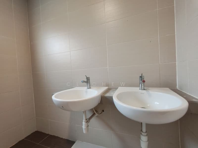 Rumah Kluster untuk Dijual di Bandar Parklands (Klang) - CL Chew - Bathroom - PropertyGuru.com.my