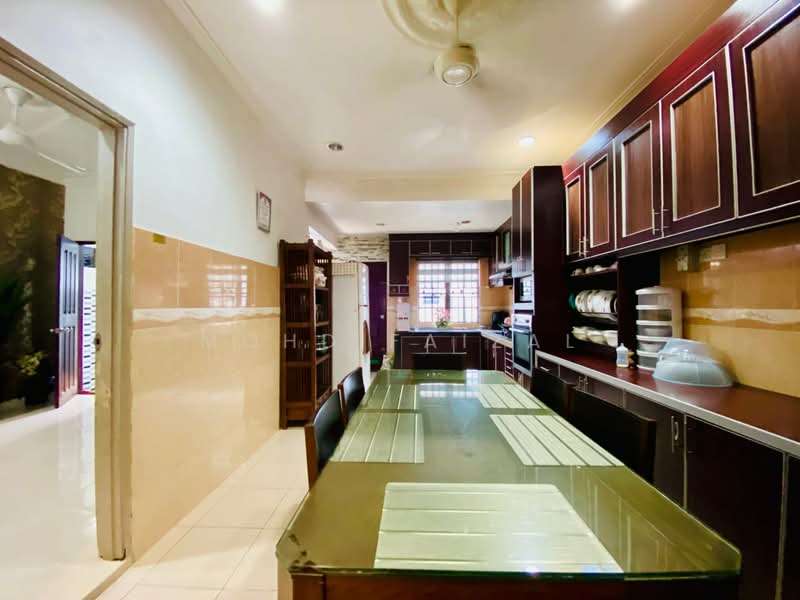 Rumah Teres 2-Tingkat untuk Dijual di Ulu Kelang (Selangor) - Mohd Faizal - Kitchen - PropertyGuru.com.my