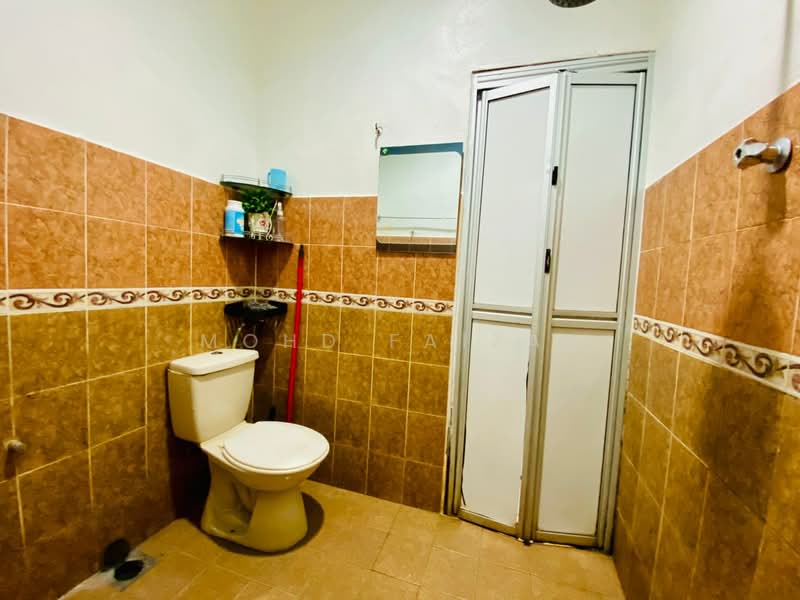 Rumah Teres 2-Tingkat untuk Dijual di Ulu Kelang (Selangor) - Mohd Faizal - Bathroom - PropertyGuru.com.my