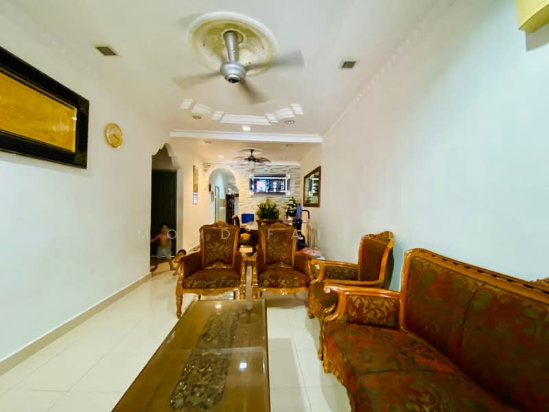 Rumah Teres 2-Tingkat untuk Dijual di Ulu Kelang (Selangor) - Mohd Faizal - Living Room - PropertyGuru.com.my