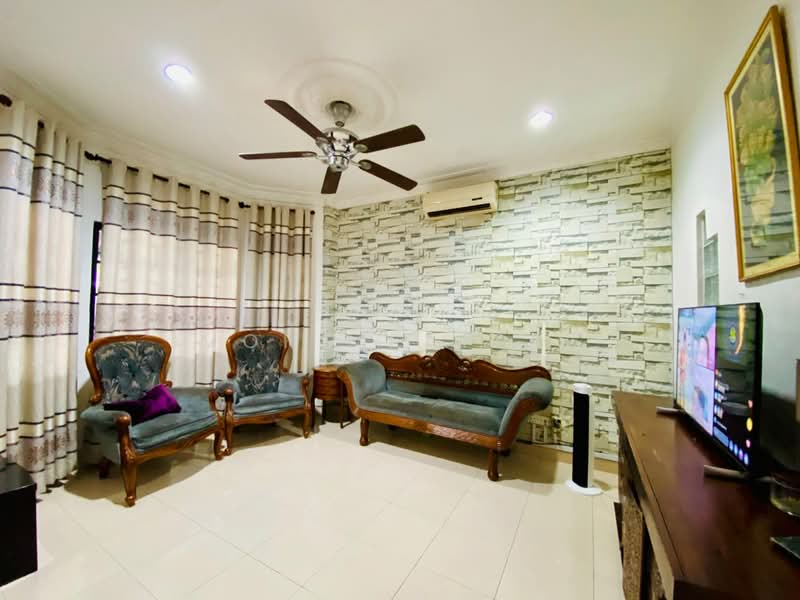Rumah Teres 2-Tingkat untuk Dijual di Ulu Kelang (Selangor) - Mohd Faizal - Living Room - PropertyGuru.com.my