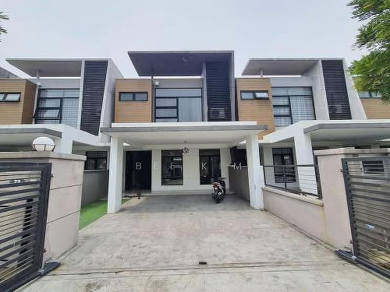 2-storey Terraced House for Sale in U12, Taman Cahaya Alam (Shah Alam) - Bee Kim - Exterior - PropertyGuru.com.my