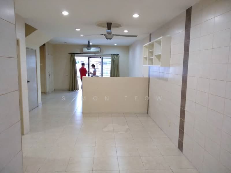 Rumah Teres 2-Tingkat untuk Dijual di Puchong (Selangor) - Simon Teow - Living Room - PropertyGuru.com.my
