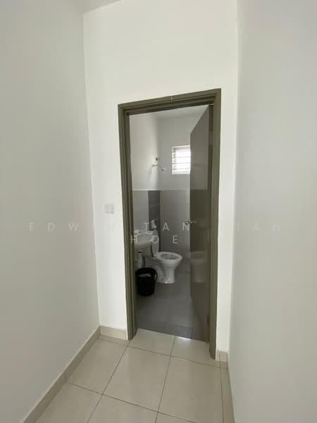 Apartment for Rent at Aronia - Edwin Tan Tian Hoe - Bathroom - PropertyGuru.com.my