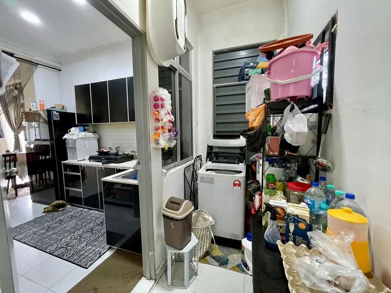 2-storey Terraced House for Sale in Taman Pulai Mutiara (Iskandar Puteri (Nusajaya)) - Fakhrul Imlan - Kitchen - PropertyGuru.com.my