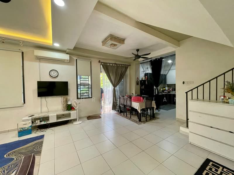 2-storey Terraced House for Sale in Taman Pulai Mutiara (Iskandar Puteri (Nusajaya)) - Fakhrul Imlan - Living Room - PropertyGuru.com.my