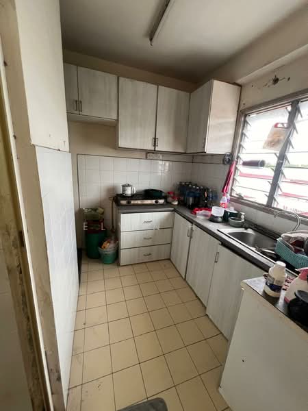 Flat for Sale at Bandar Tasik Selatan (Low Cost) - Elvin Ho - Kitchen - PropertyGuru.com.my