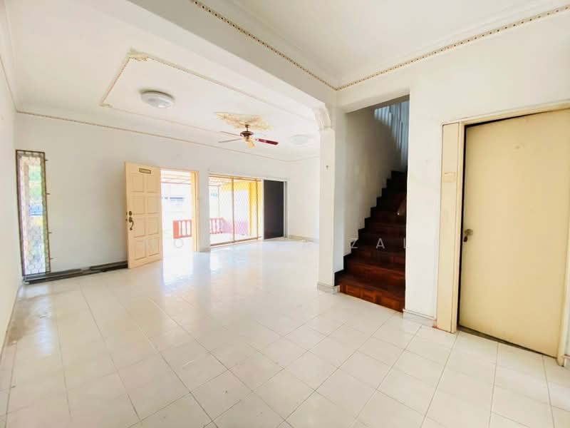 2-storey Terraced House for Sale in Setiawangsa (Kuala Lumpur) - Mohd Faizal - Living Room - PropertyGuru.com.my