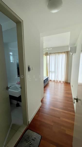 Kediaman Servis untuk Dijual di Temasya 8 - Josephine Chou - Corridor - PropertyGuru.com.my