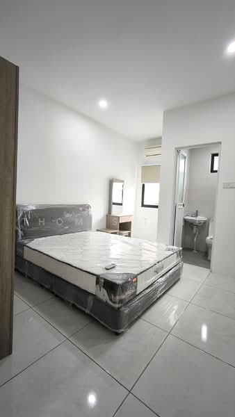 Townhouse for Rent in Kuching (Sarawak) - Thomas Tong - Bedroom - PropertyGuru.com.my