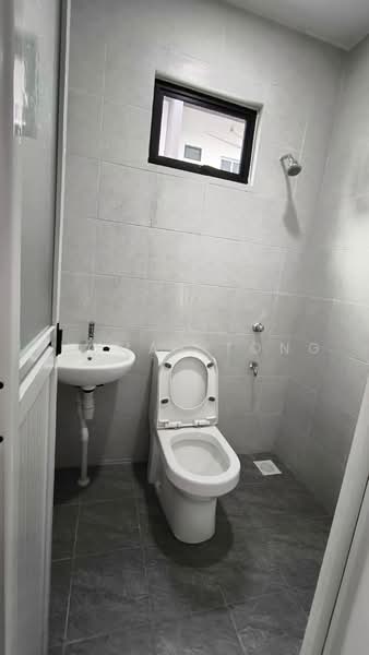 Townhouse for Rent in Kuching (Sarawak) - Thomas Tong - Bathroom - PropertyGuru.com.my