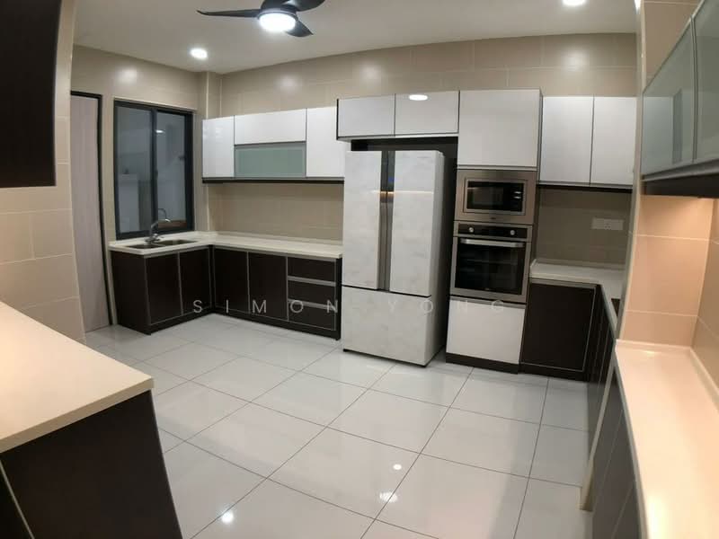 Kondominium untuk Dijual di Se7en @ Thompson Residences - Simon Yong - PropertyGuru.com.my