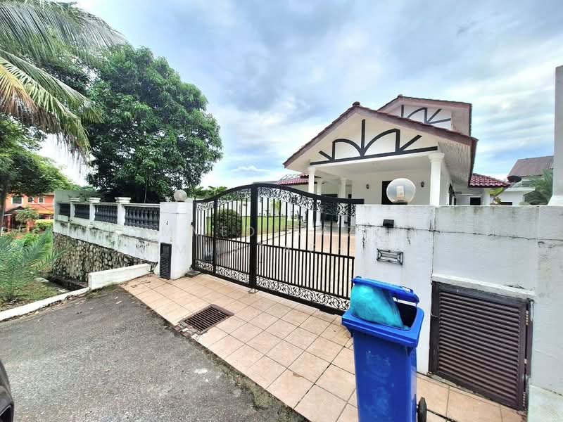 Bungalow House untuk Dijual di Seksyen 9 (Shah Alam) - Muhammed Nazri bin Mustapha - Exterior - PropertyGuru.com.my