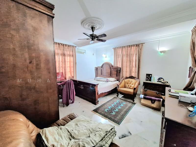 Bungalow House untuk Dijual di Seksyen 9 (Shah Alam) - Muhammed Nazri bin Mustapha - Bedroom - PropertyGuru.com.my