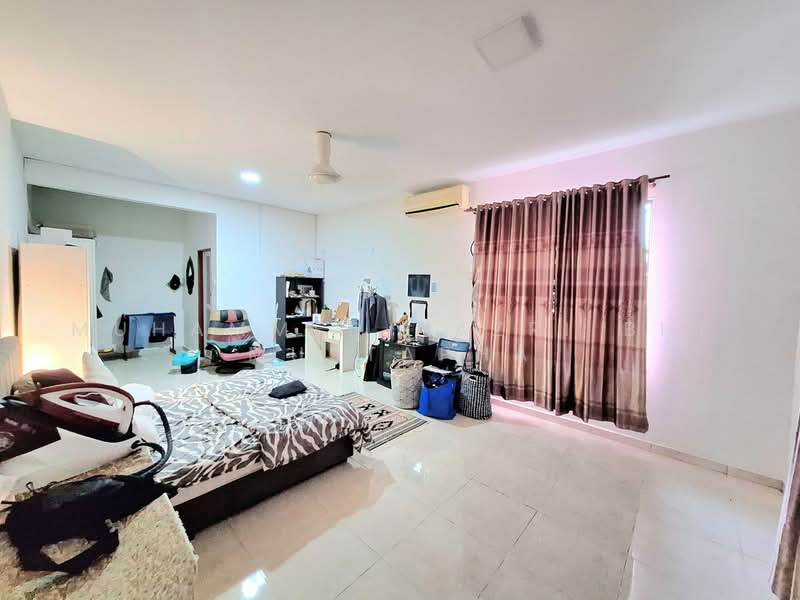 Bungalow House untuk Dijual di Seksyen 9 (Shah Alam) - Muhammed Nazri bin Mustapha - Bedroom - PropertyGuru.com.my