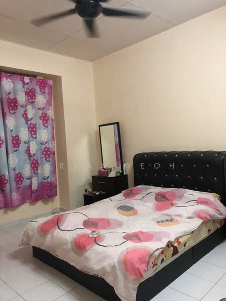 2-storey Terraced House for Sale in Seri Kembangan (Selangor) - Bryan Yeoh - Bedroom - PropertyGuru.com.my