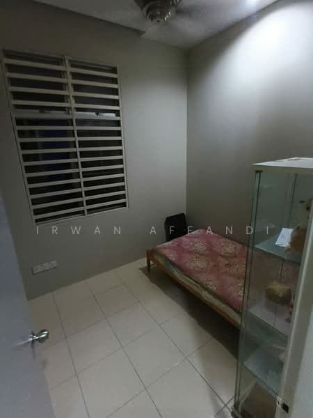 Rumah Kluster untuk Dijual di Bandar Saujana Putra (Tanjong Duabelas) - Irwan Affandi - Bedroom - PropertyGuru.com.my