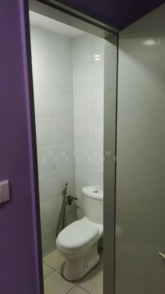Service Residence for Sale at Tulip Residence - Nazrin Affendy - Bathroom - PropertyGuru.com.my