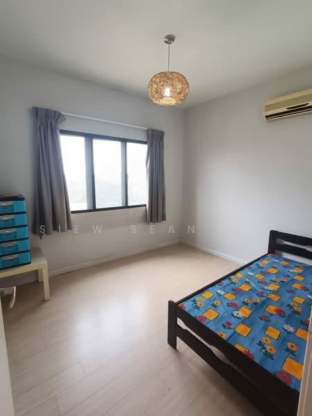 Apartment for Sale at Anjung Hijau (Greenfields) - Siew Sean Lee - Bedroom - PropertyGuru.com.my