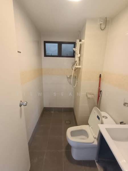 Apartment for Sale at Anjung Hijau (Greenfields) - Siew Sean Lee - Bathroom - PropertyGuru.com.my