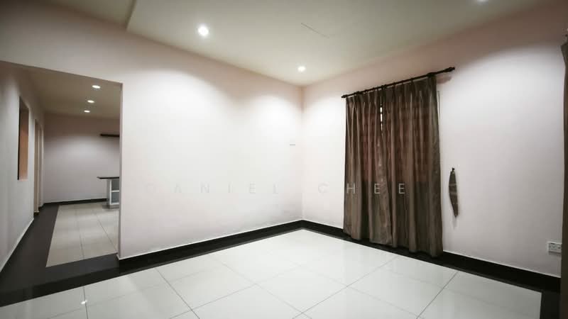 Rumah Berkembar untuk Disewa di Taman Ipoh Selatan (Ipoh) - Daniel Chee - Living Hall 2 - PropertyGuru.com.my