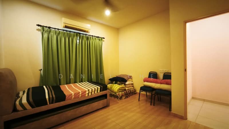 Rumah Berkembar untuk Disewa di Taman Ipoh Selatan (Ipoh) - Daniel Chee - Bedroom 3 - PropertyGuru.com.my
