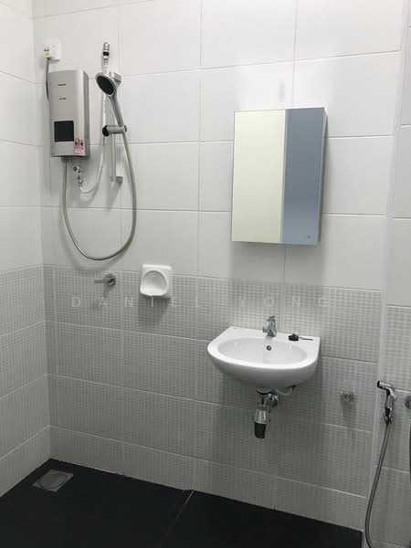Terraced House for Sale in Kota Masai (Pasir Gudang) - Daniel Yong - Bathroom - PropertyGuru.com.my