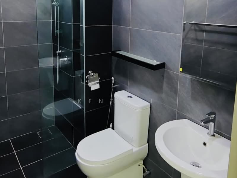 Kondominium untuk Dijual di Setia Pinnacle - Kent Lai - Bathroom - PropertyGuru.com.my