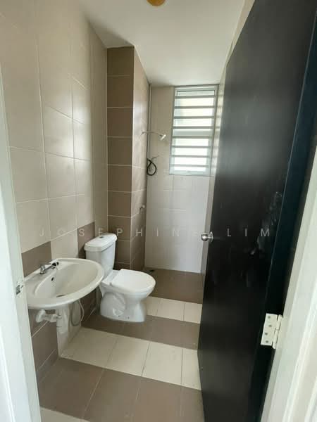 Rumah Berkembar untuk Dijual di Hijauan Hills (Simpang Ampat) - Josephine Lim - Bathroom - PropertyGuru.com.my